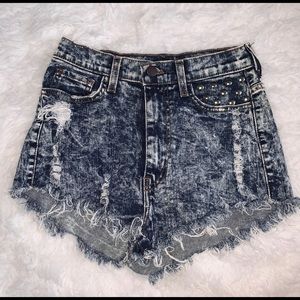 Stud Accent Distressed High Waisted Shorts • Size M